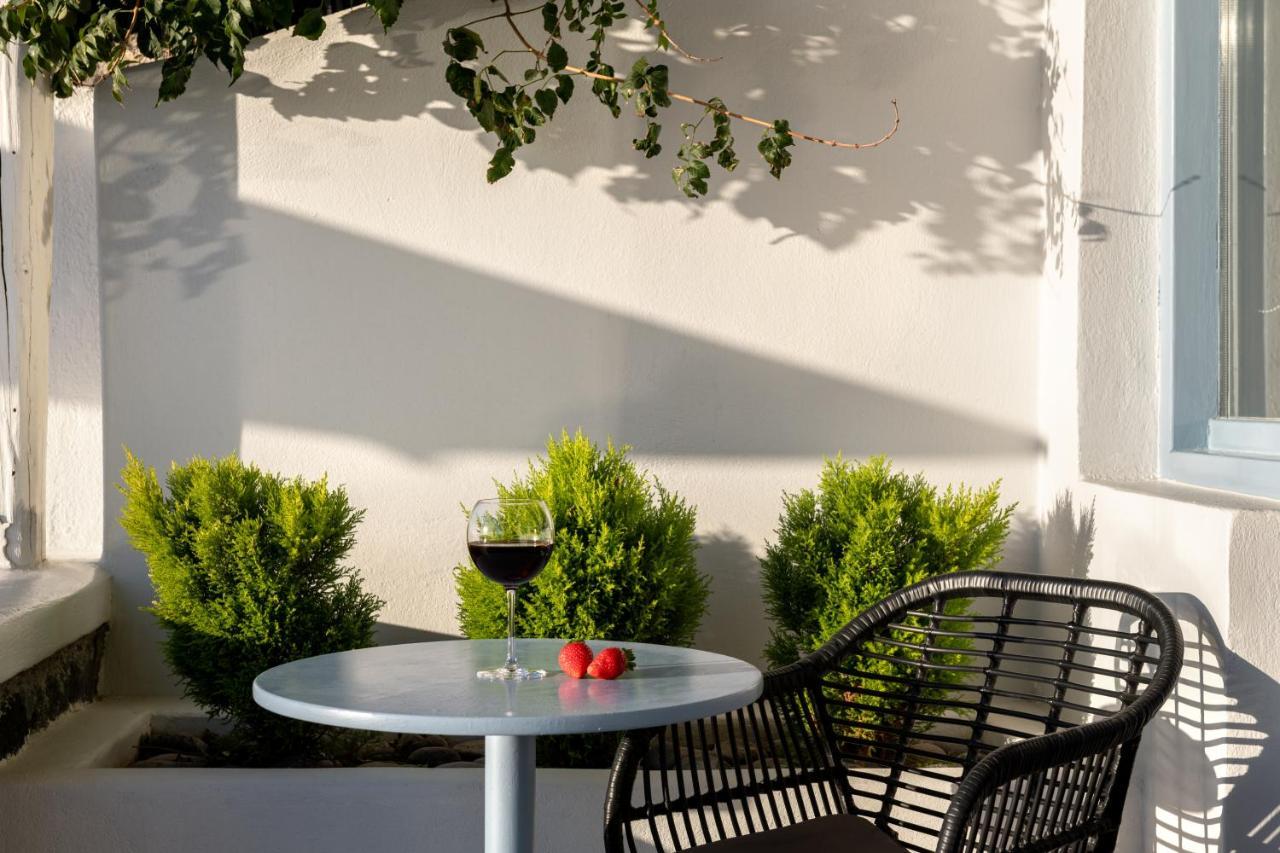 Athermi Suites - Adults Only Тира Экстерьер фото