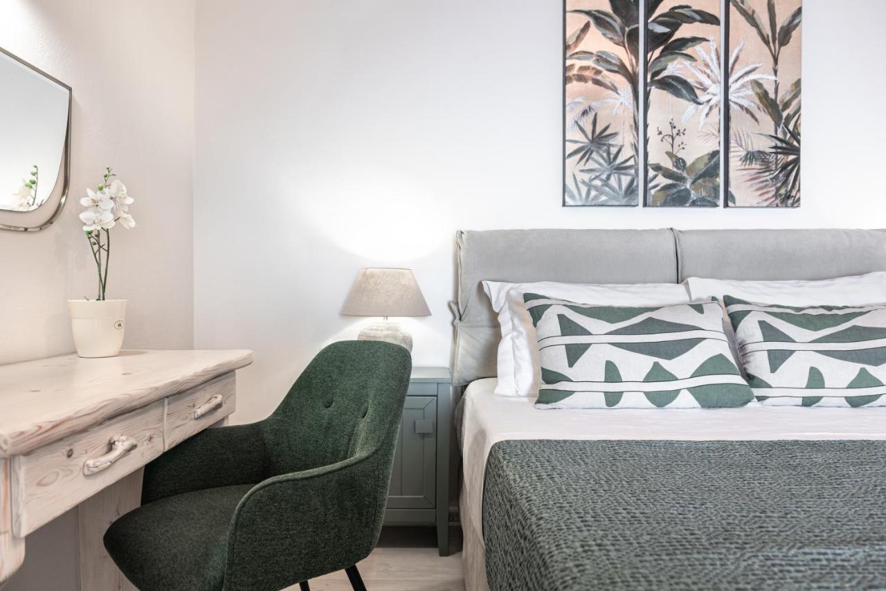 Athermi Suites - Adults Only Тира Экстерьер фото
